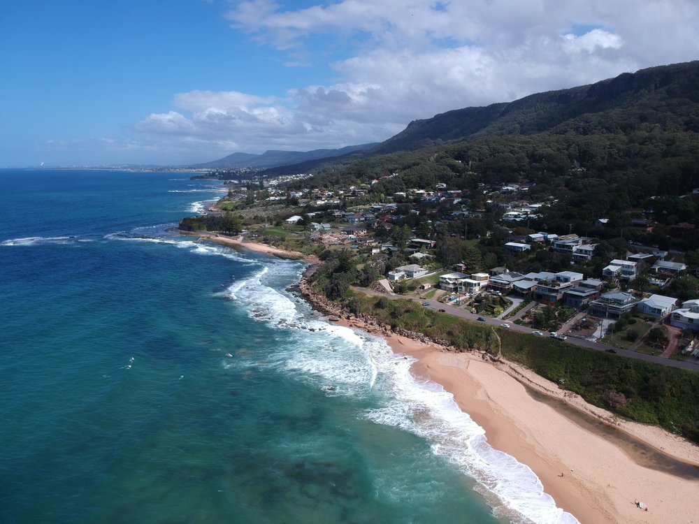  Coastal town and aerial view of Scarborough Beach | Photo Credit: Wikimedia Commons