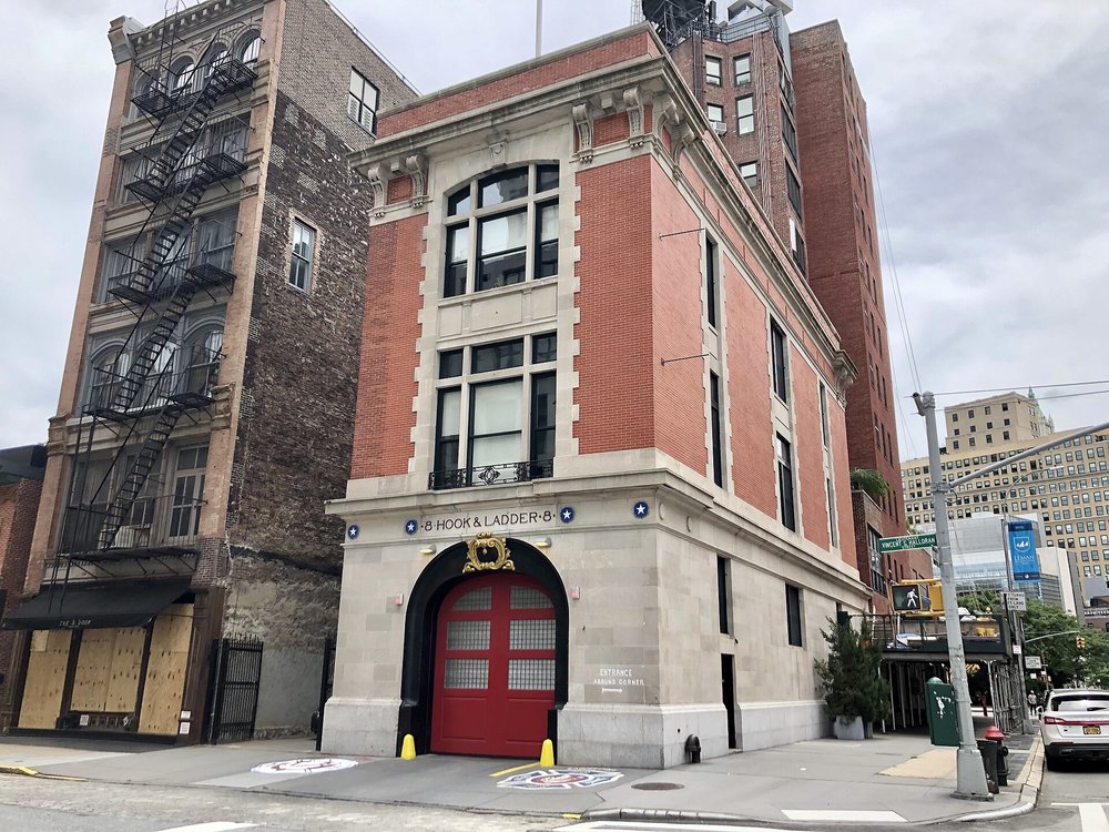 Firehouse, Hook & Ladder Company 8 in NYC | Photo Credits: Chris6d on Pexels