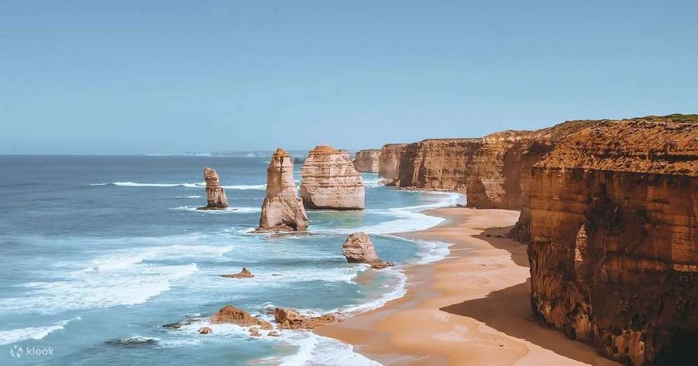 A breathtaking view of the 12 Apostles rock formation
