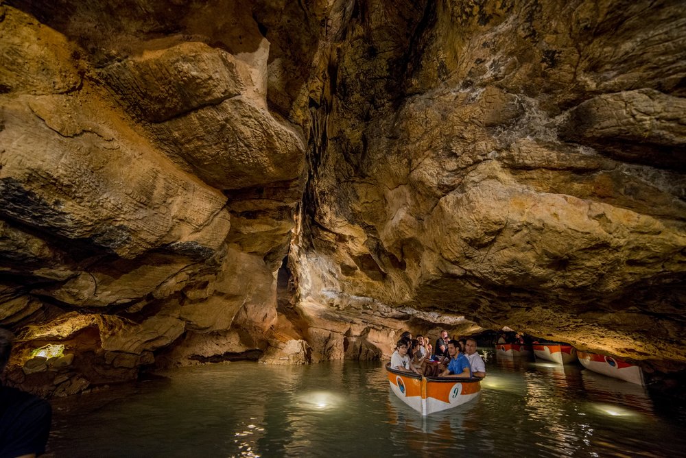 Cruise through the underground caves of San José