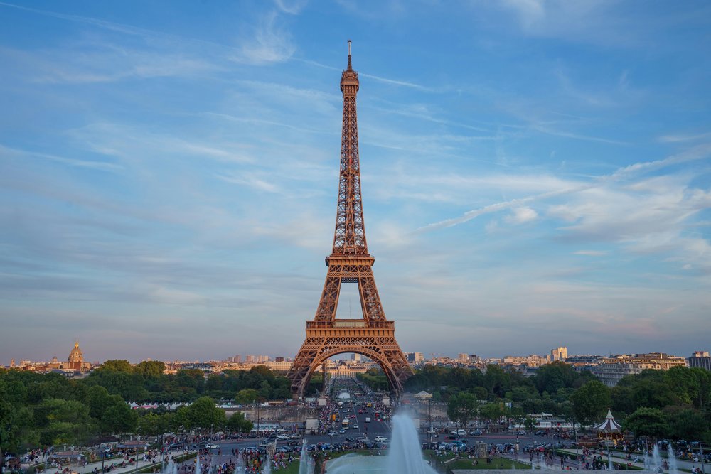 Eiffel Tower view from Trocadéro Gardens | Photo Credit: Julien Doclot on Unsplash
