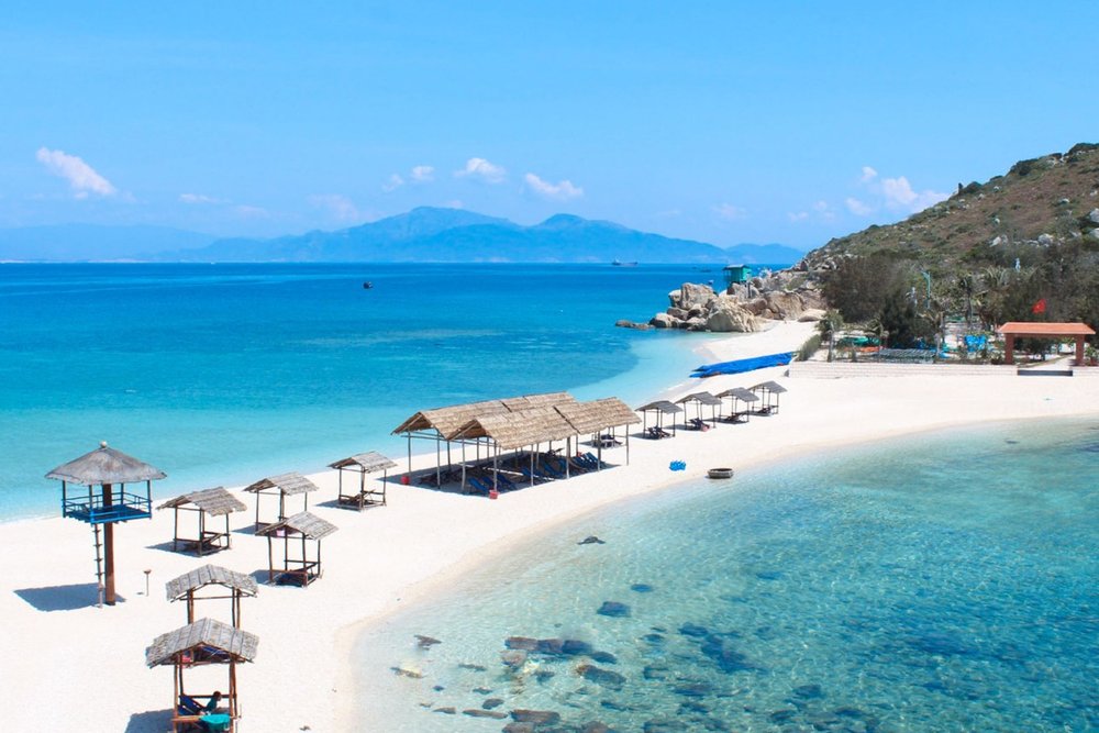 Đảo Yến Nha Trang Ở Đâu? Hé Lộ “Thiên Đường Bãi Tắm Đôi” Giữa Biển Khơi