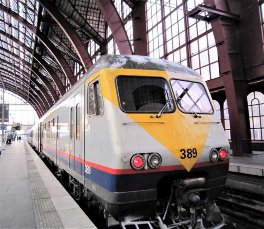 パリからブリュッセル 行き方 ベルギー国鉄(SNCB/NMBS) IC(インターシティ)列車