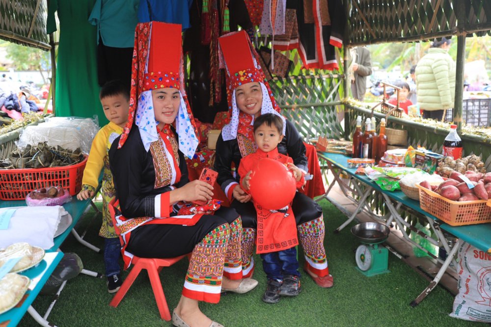 Khám Phá Chợ Phiên Bình Liêu
