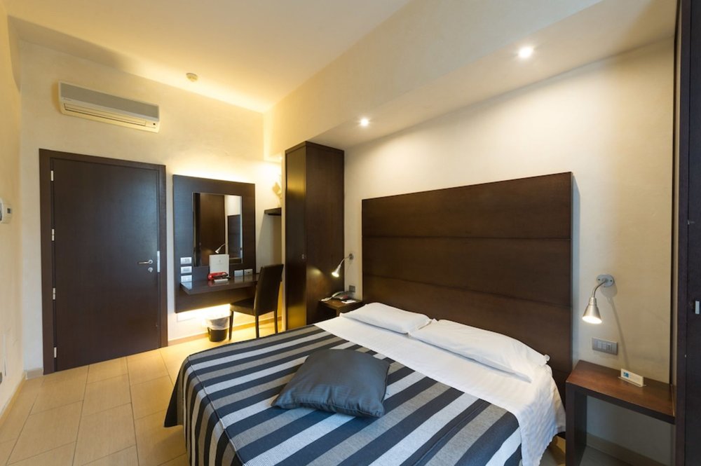 Hotel Cosimo De' Medici exterior near Santa Maria Novella Station, offering comfort and convenience in Florence