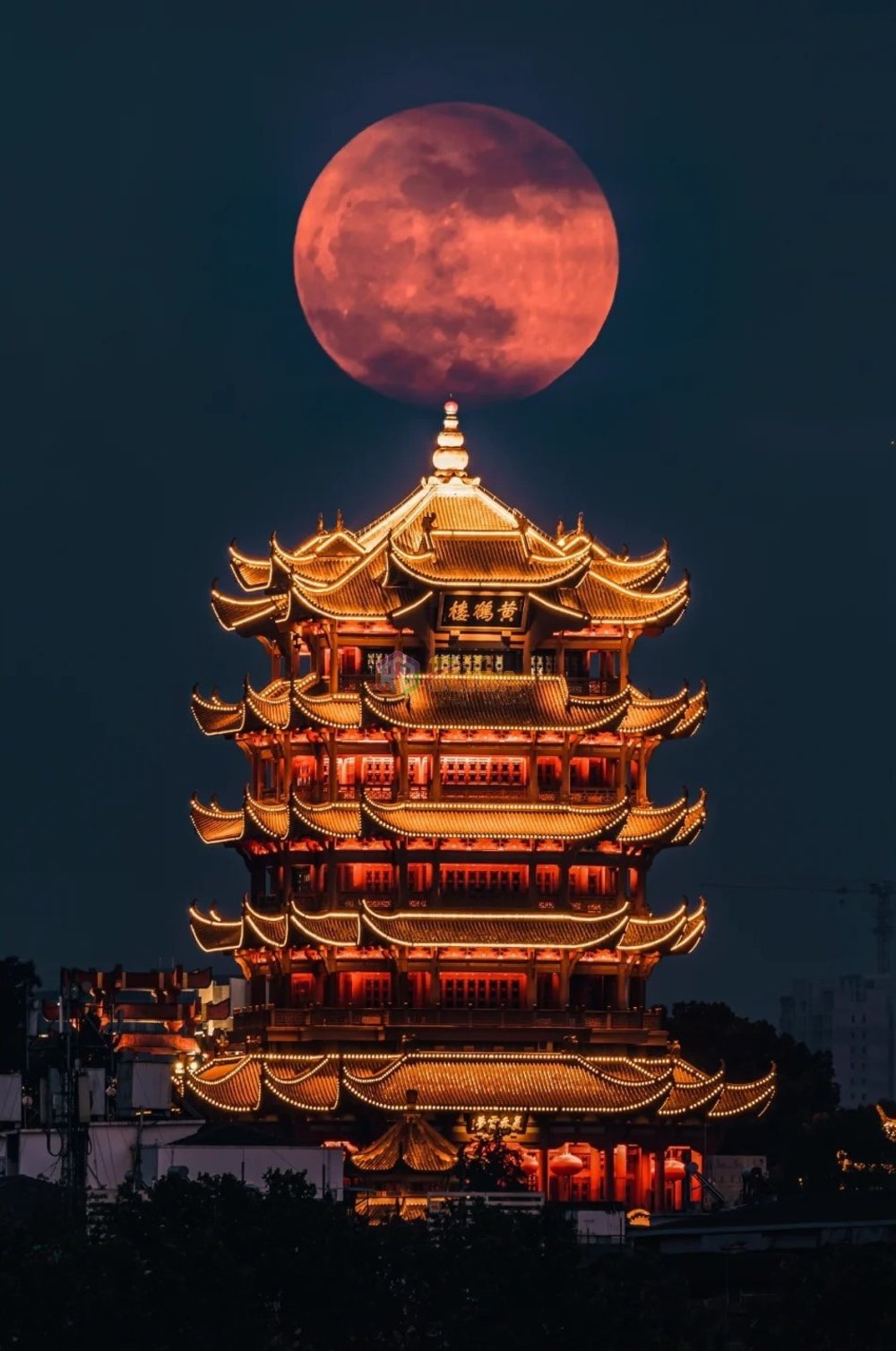 Giá Vé Tham Quan Hoàng Hạc Lâu Bao Nhiêu?