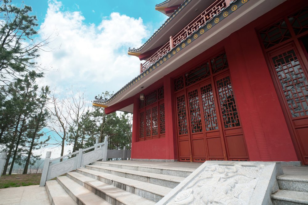 Biến Động Qua Các Triều Đại