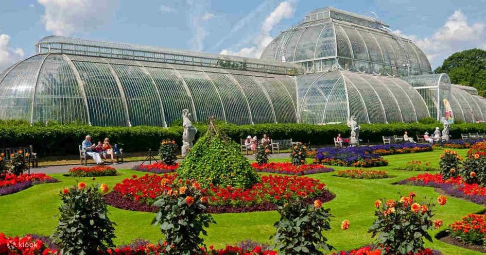 A vibrant view of the Royal Botanic Gardens in Kew Gardens