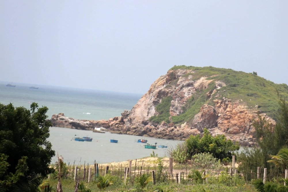 Bãi Biển Hòa Thắng - Bản Tình Ca Giữa Cát Trắng Và Biển Xanh