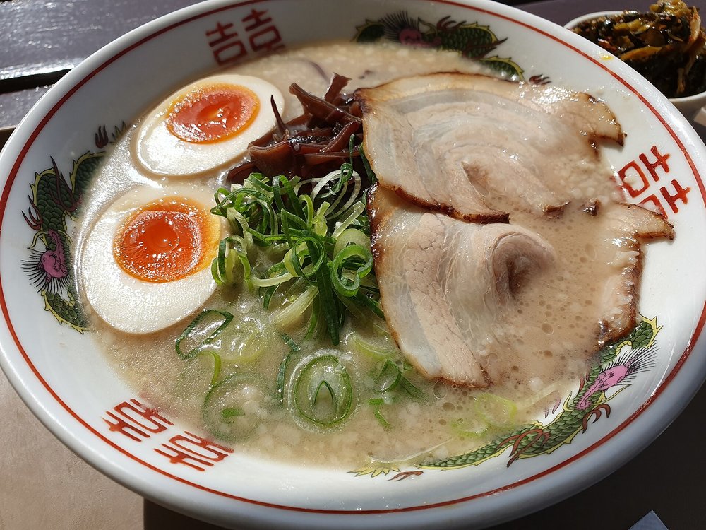 Kyoto style ramen with pork slices, soft egg, and rich broth | Photo from Syced on Wikimedia Commons
