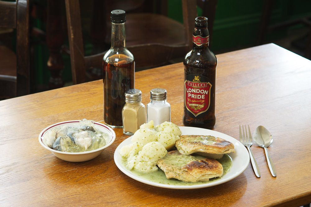  Jellied eels and Goddard's pie and mash | Photo Credit: Wikimedia Commons