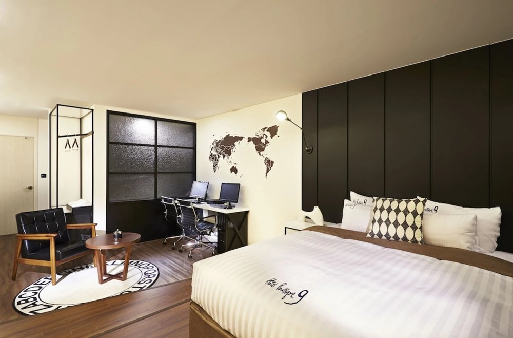 Modern themed room at Hotel Boutique 9 