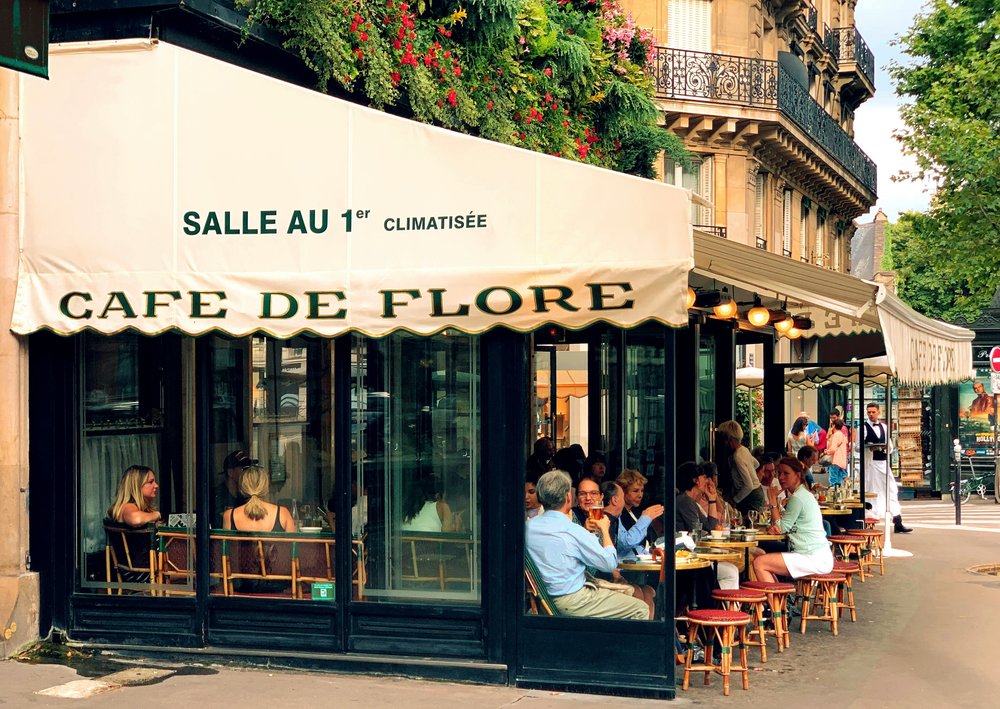 People dining at Cafe de Flore