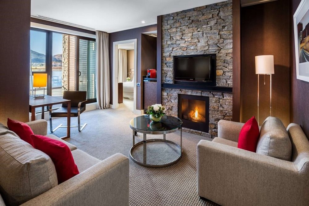 Lake Wakatipu Suite in Hilton Queenstown Resort & Spa