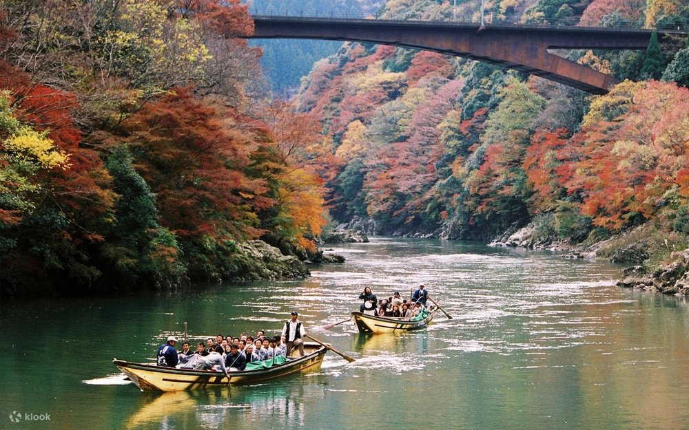 Kyoto Tháng 4 - Thành Phố Cổ Bừng Sắc Mùa Xuân