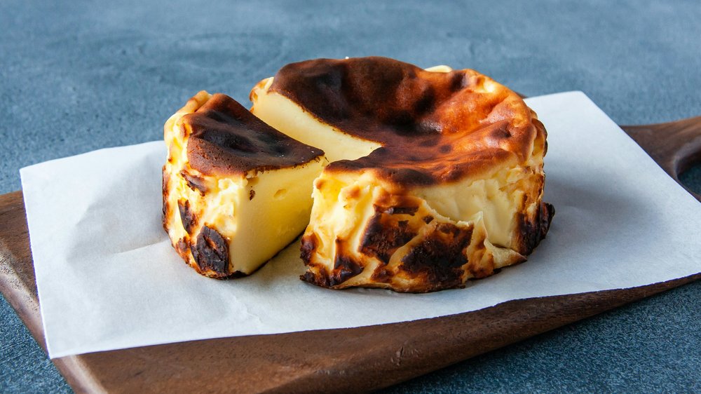 Burnt basque cheesecake | Photo Credit: Luna Hu on Unsplash