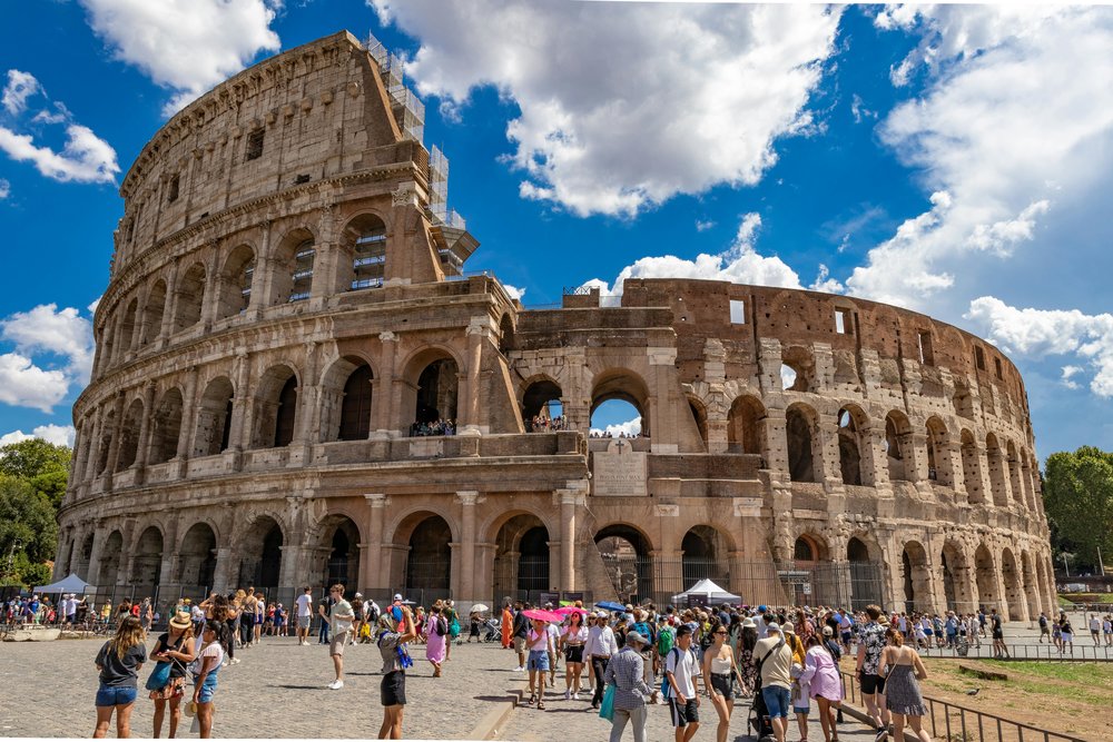 Lines at the Colosseum