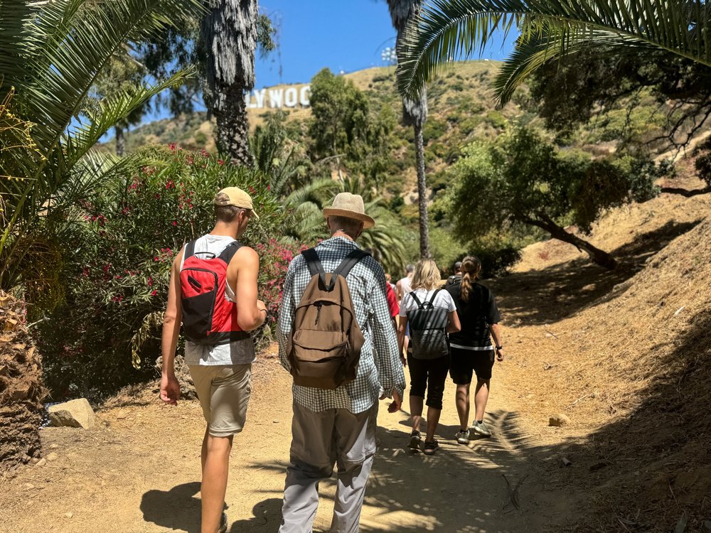 Hollywood sign walking tour 