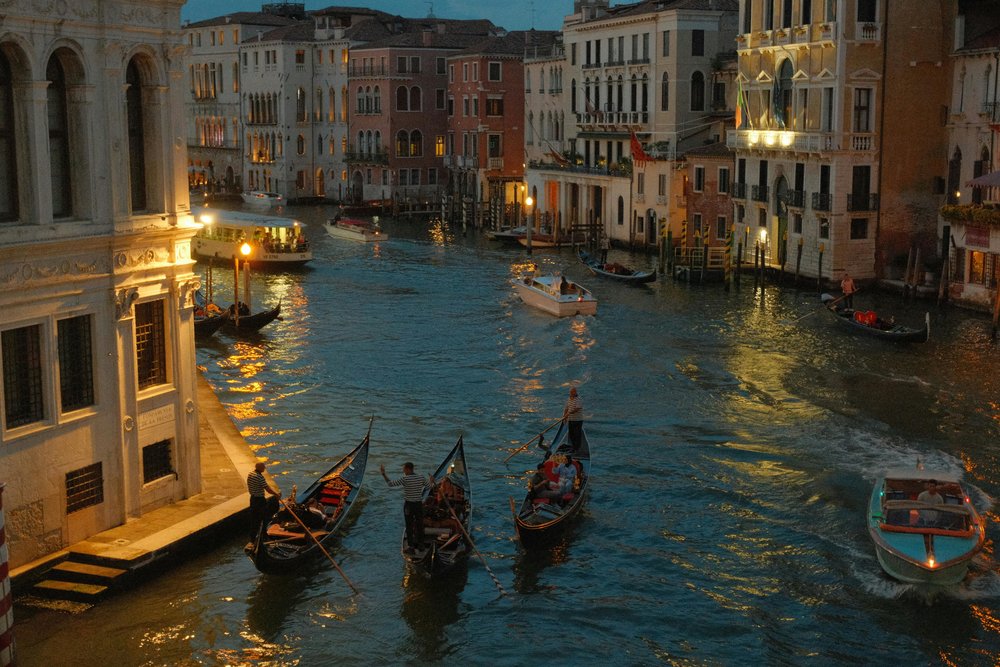  Evening gondola ride in Venice | Photo Credit: Mariana Caruntu on Pexels