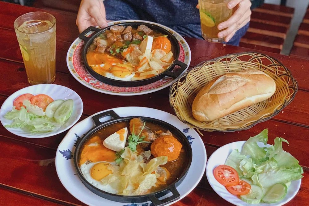 Bánh Mì Chảo - Món Ăn Sáng Ngon Ở Sài Gòn