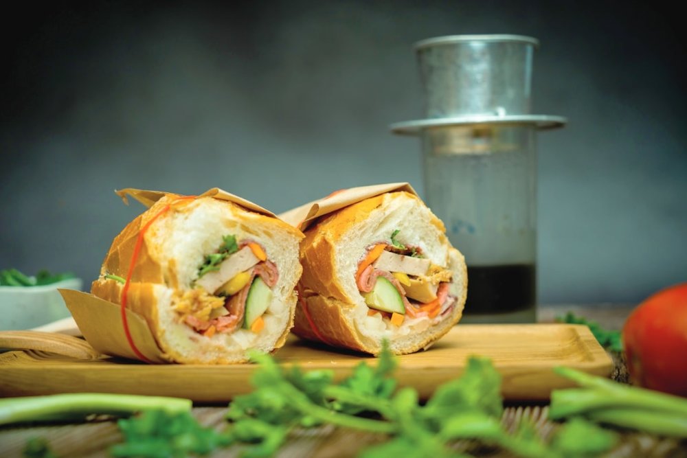 Bánh Mì Sài Gòn - Đặc Sản "Quốc Dân" Vạn Người Mê