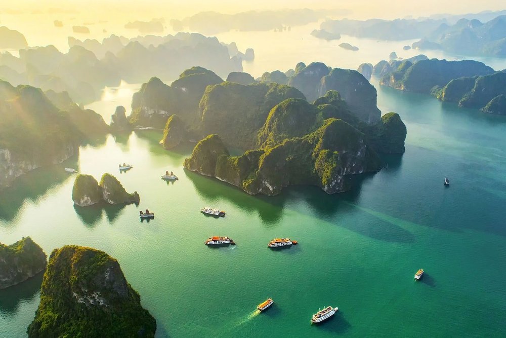 Hạ Long - Kỳ Nghỉ Trăng Mật Lãng Mạn Giữa Kỳ Quan Thiên Nhiên Thế Giới