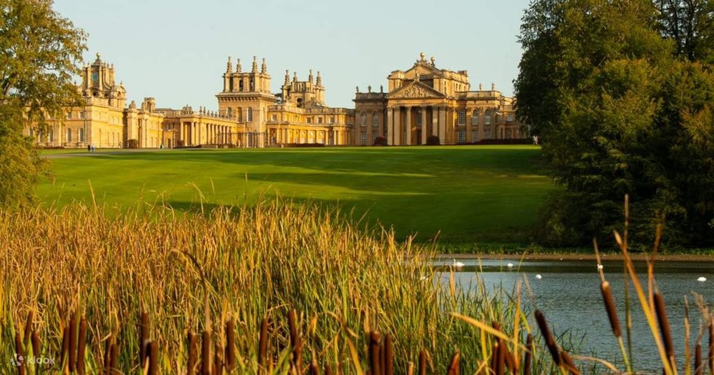 Have a lovely walk in the gardens of Blenheim Palace