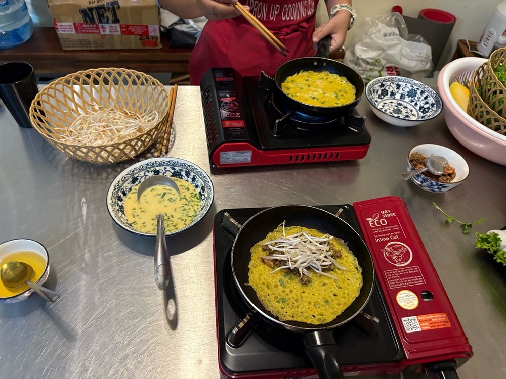 Cooking Vietnamese food