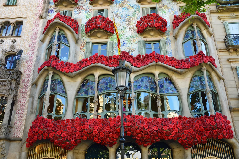 Casa Batlló during Sant Jordi’s Day