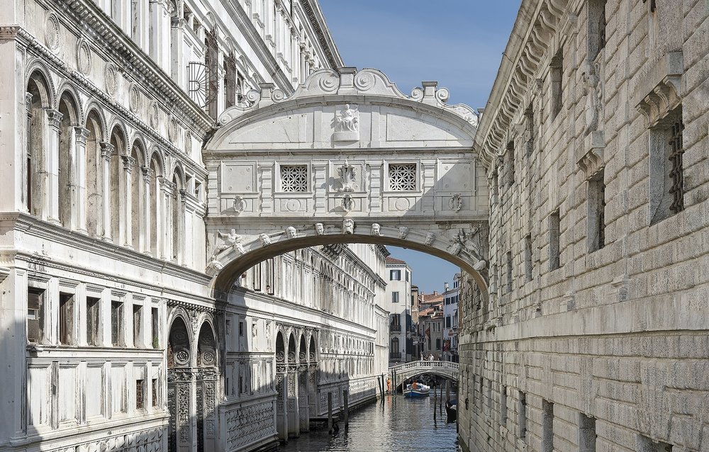 Bridge of Sighs | Photo Credits: Didier Descouens on Wikimedia