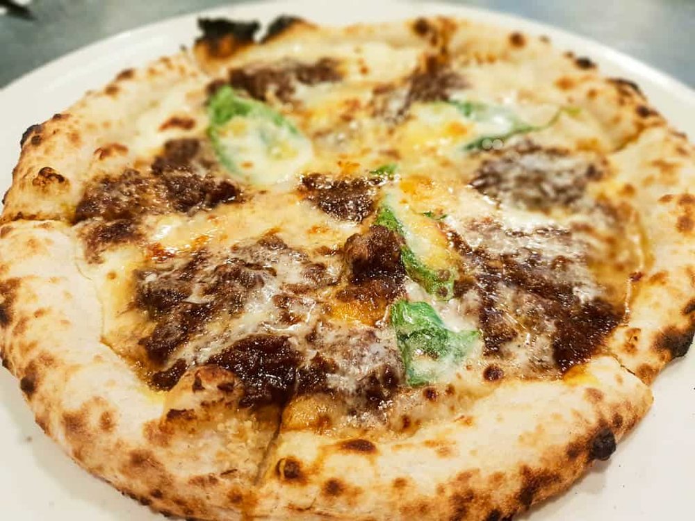 Oxtail pizza 
