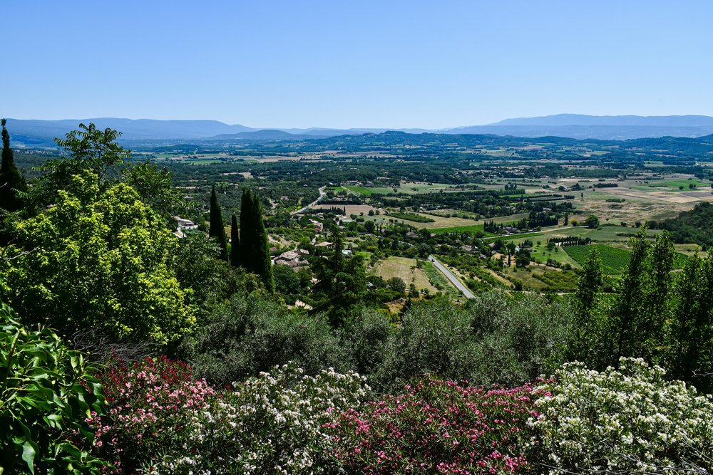Scenic Provence countryside view with  green landscapes | Photo from AXP Photography on Pexels