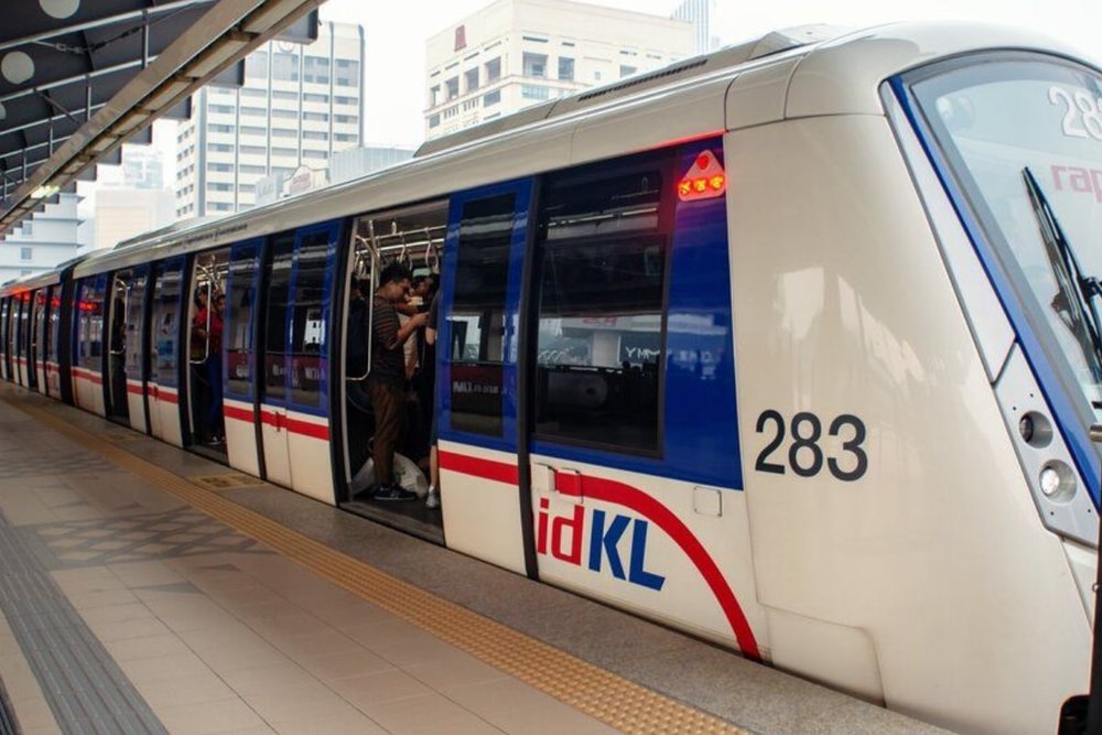  Tàu LRT (Light Rail Transit)
