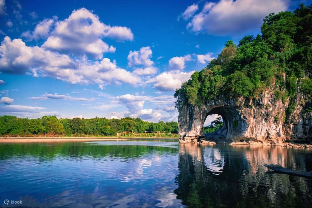  Đồi Vòi Voi (Elephant Trunk Hill) - Biểu Tượng Thiên Nhiên Quế Lâm