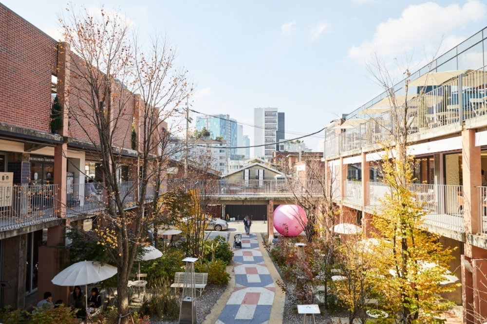 SG - KR seongsu-dong cafe street
