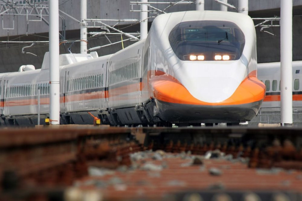 Buổi Sáng: Trải Nghiệm Tàu Cao Tốc THSR Đến Đài Trung
