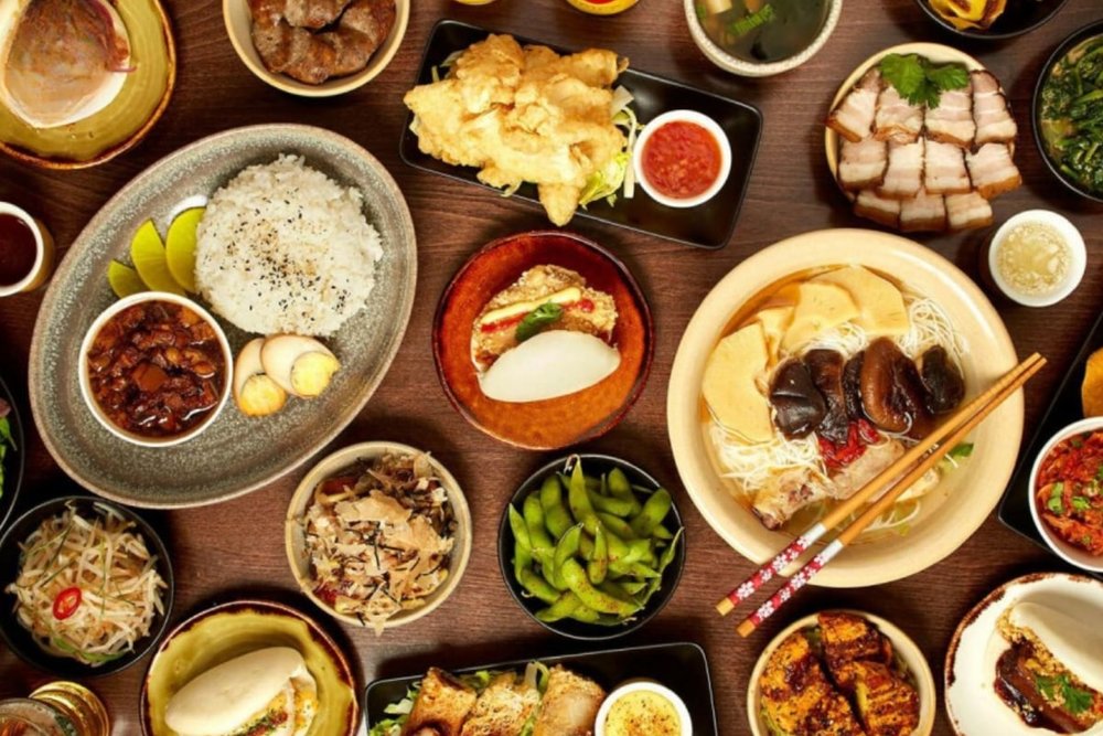 Buổi Trưa Thưởng Thức Ẩm Thực Tại Làng Văn Hóa Ita Thao