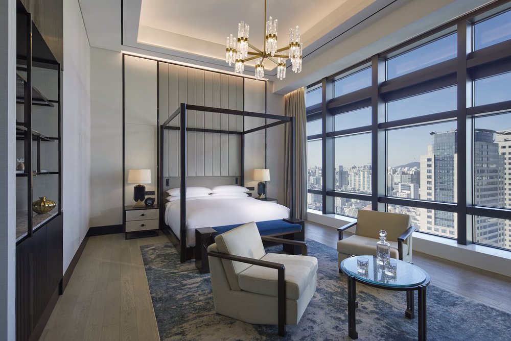 Grand InterContinental Seoul Parnas room with city skyline views and modern luxury design