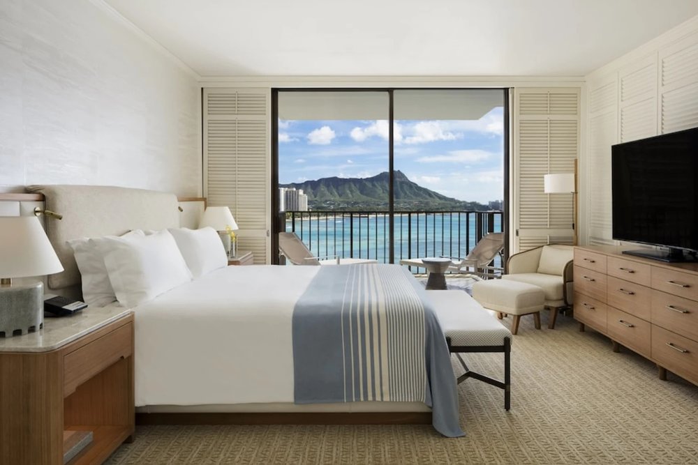 Luxury ocean-view room at Halekulani in Waikiki