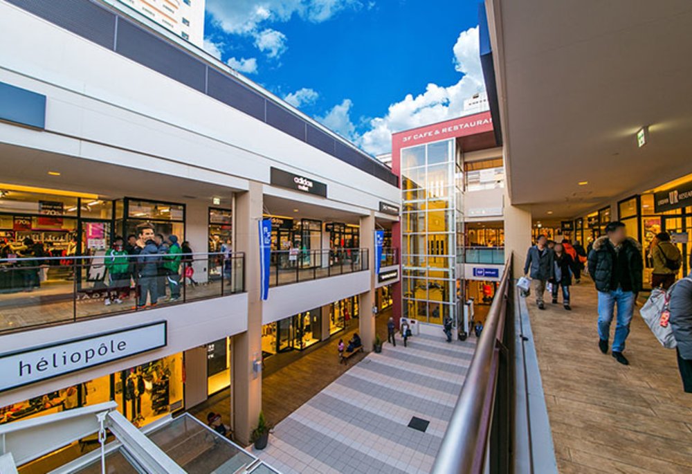 Mua Sắm Thả Ga Tại Outlet Park Makuhari 