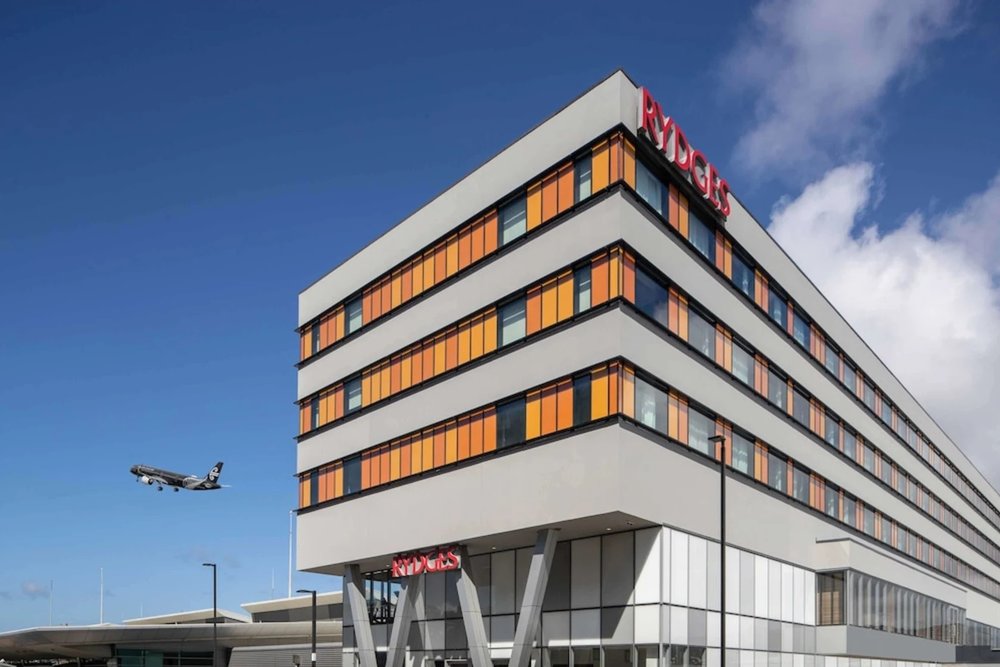 Exterior of Rydges Wellington Airport near the terminal