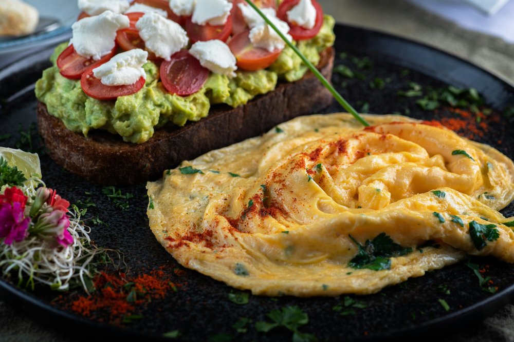 Classic French omelette with avocado toast in Paris | Photo Credit: Eduardo Krajan on Pexels
