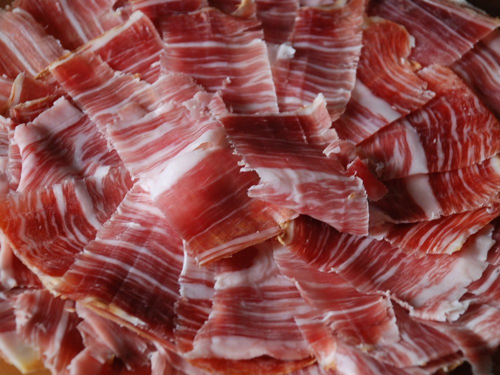Jamón Ibérico slices – famous cured ham snack in Spain
