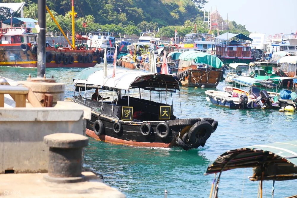Traditional Sampan Ride