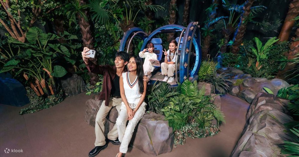  Săn Ảnh Trong Không Gian Đậm Chất Jurassic World