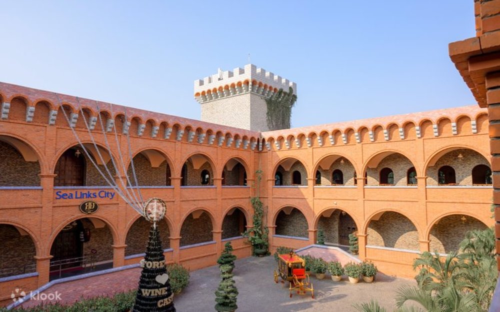 Lâu Đài Rượu Vang: Kiến Trúc Châu Âu Giữa Lòng Phan Thiết