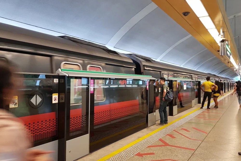 Tàu Điện - Di Chuyển Hiện Đại Và Nhanh Chóng