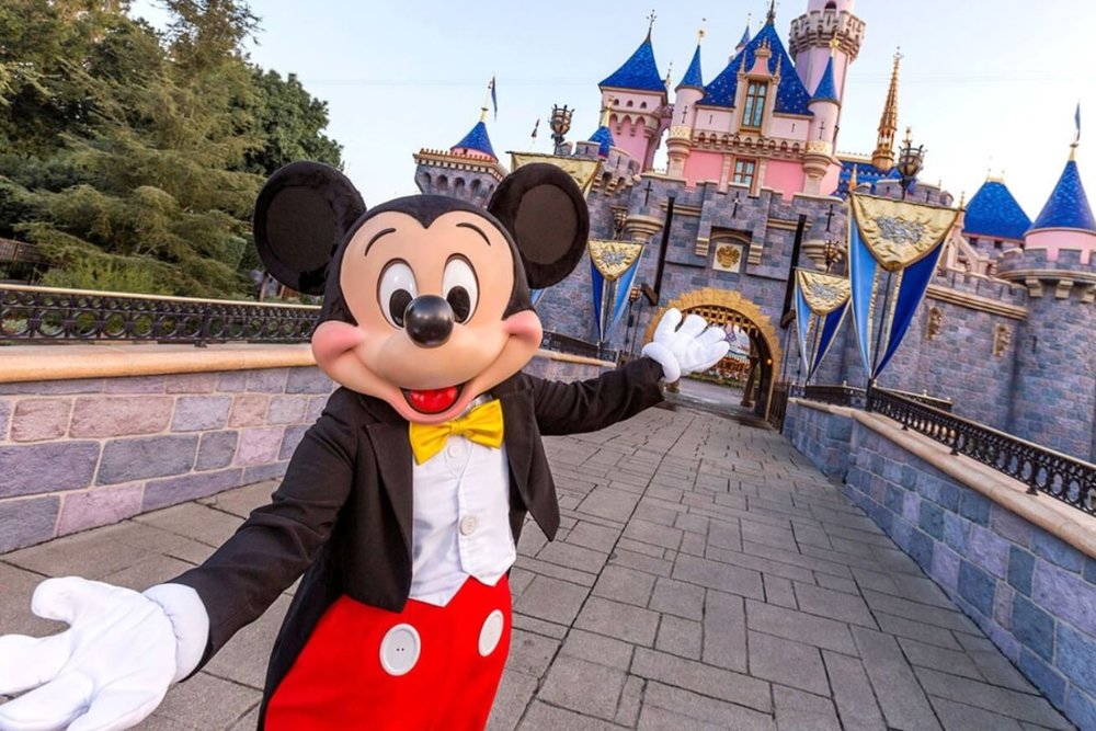 Đại Lộ Mickey: Cánh Cửa Dẫn Vào Thế Giới Thần Tiên Tại Disneyland Thượng Hải
