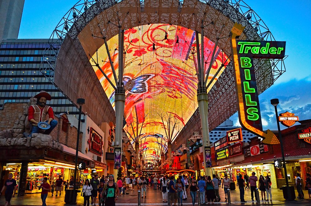 Fremont Street Experience in Downtown Las Vegas | Photo credit: Tomás Del Coro on Flickr