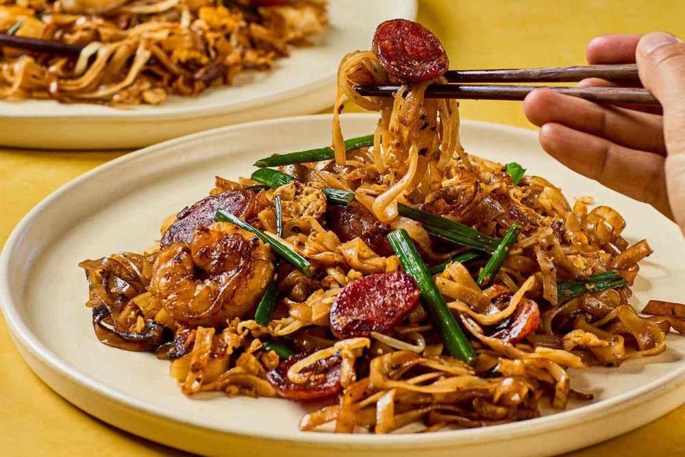 Char Kway Teow - Vũ Điệu "Hơi Thở Của Chảo" Trong Từng Sợi Hủ Tiếu Xào
